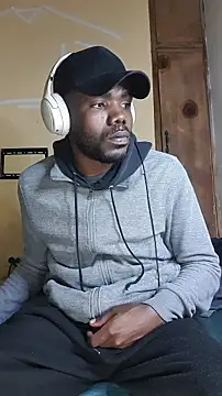 Snapshot of Suamyst_25 chatting on 02/25/26, 04:45 Suamyst 25 online show from 02/25/26, 04:45