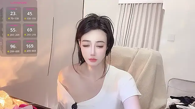 Follyise online show from 05/20/26, 02:47
