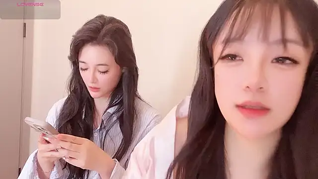 Follyise online show from 06/21/26, 01:50