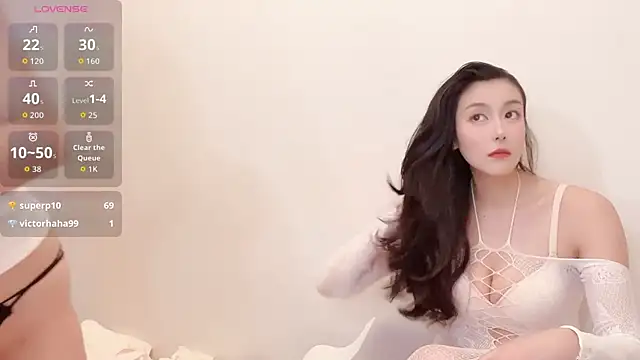 Follyise online show from 04/18/26, 04:15