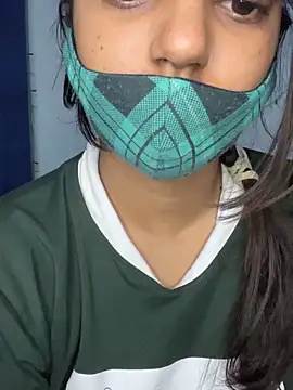 Cute Marina online show from 12/19/25, 05:21