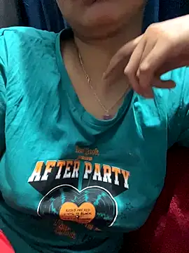 Cute Marina online show from 11/22/25, 03:33