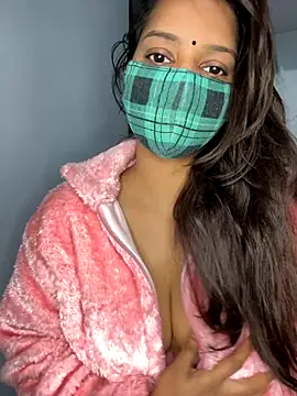 Cute Marina online show from 12/16/25, 05:11