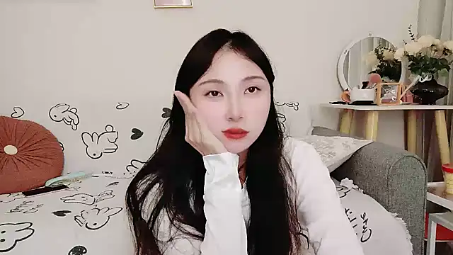 yuyan3929 online show from 10/30/25, 02:14