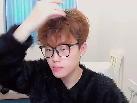 L1kuto online show from 10/26/25, 07:31