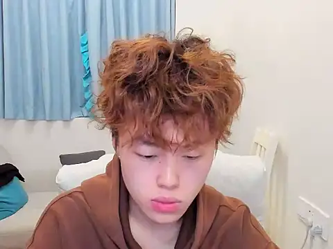 L1kuto online show from 10/31/25, 10:12