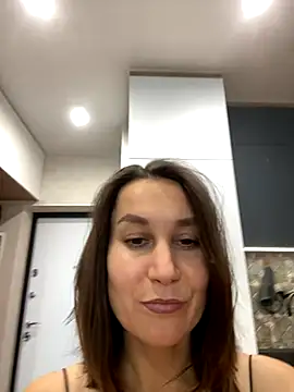 Snapshot of AliceLili chatting on 10/22/25, 11:09 AliceLili online show from 10/22/25, 11:09