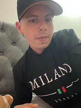 Yeison 8012 online show from 03/06/26, 09:59