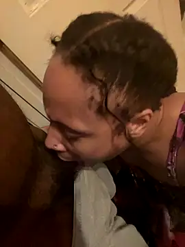 CreammieDelite online show from 11/26/25, 03:28