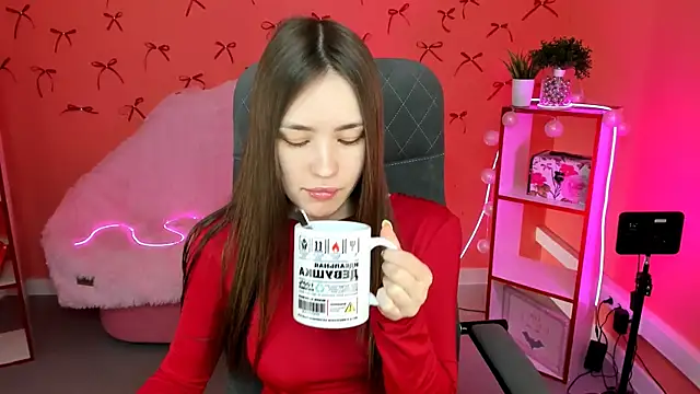 lollyrais online show from 04/20/26, 01:13