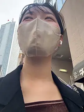 karenchaaan online show from 04/12/26, 12:58