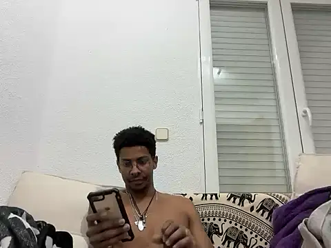 Albert Madrid online show from 11/26/25, 09:26