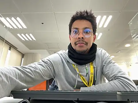 Albert Madrid online show from 01/09/26, 06:59