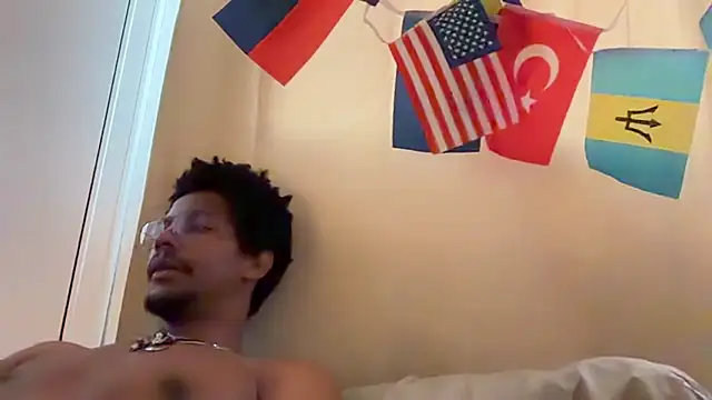 Snapshot of Albert_Madrid chatting on 07/12/26, 06:36 Albert Madrid online show from 07/12/26, 06:36