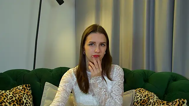 AliceAtkins online show from 11/28/25, 06:13