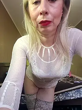 SelinaLovqx online show from 04/20/26, 07:55