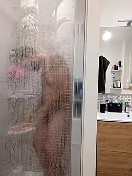 Bdjjdjjx online show from 11/04/25, 07:17