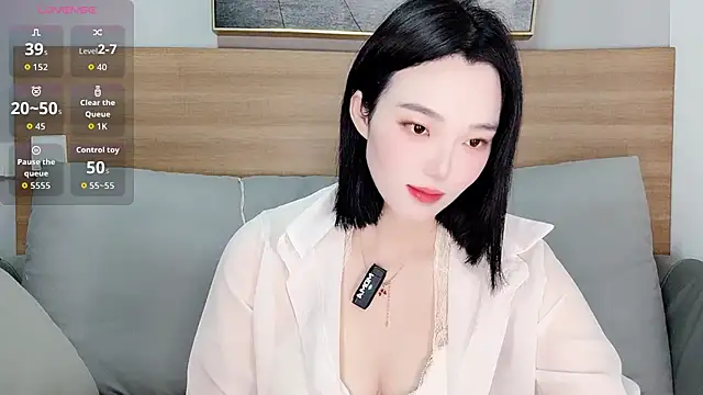 Snapshot of upoo7lt chatting on 12/02/25, 01:39 upoo7lt online show from 12/02/25, 01:39