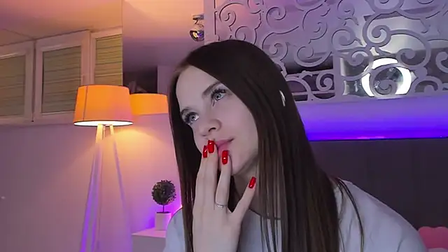 LuisaClover online show from 03/08/26, 01:44