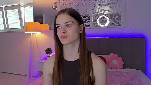 LuisaClover online show from 05/06/26, 11:58