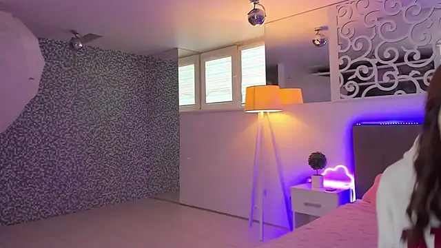 LuisaClover online show from 01/17/26, 01:04