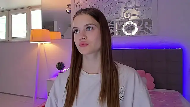 LuisaClover online show from 05/09/26, 12:19