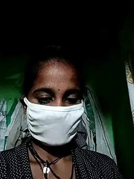 Snapshot of Hot_princess_1 chatting on 11/18/25, 06:33 Hot princess 1 online show from 11/18/25, 06:33