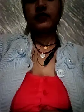 Snapshot of Hot_princess_1 chatting on 12/17/25, 04:45 Hot princess 1 online show from 12/17/25, 04:45