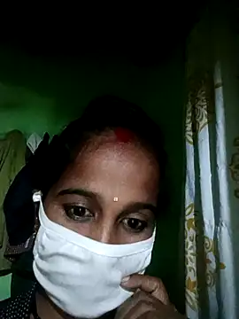 Snapshot of Hot_princess_1 chatting on 11/16/25, 04:12 Hot princess 1 online show from 11/16/25, 04:12