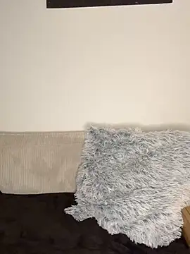 AlyssaSchwarz online show from 10/26/25, 12:05