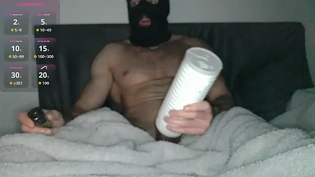 Masked Bull38 Uk online show from 12/02/25, 01:28