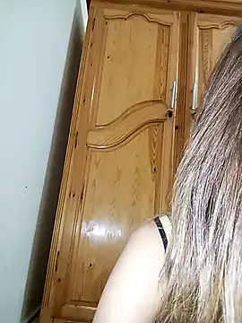 indilasixeey online show from 04/12/26, 01:14