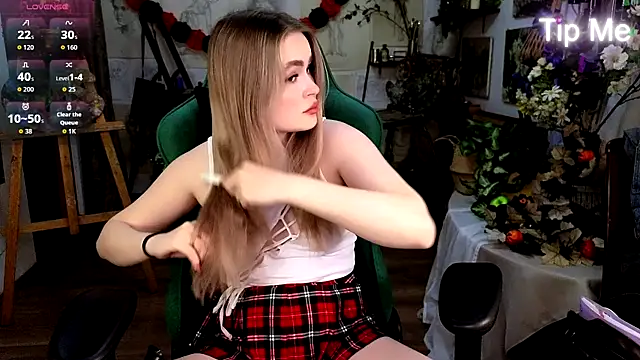 Jessi wxw online show from 10/27/25, 09:43