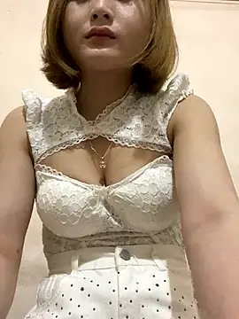 Emma sexy98 online show from 10/31/25, 11:29