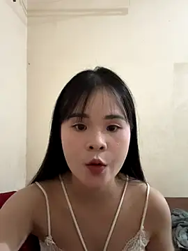 Snapshot of Emma_sexy98 chatting on 10/24/25, 03:55 Emma sexy98 online show from 10/24/25, 03:55