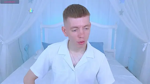 Cristian  Dior online show from 04/16/26, 07:31