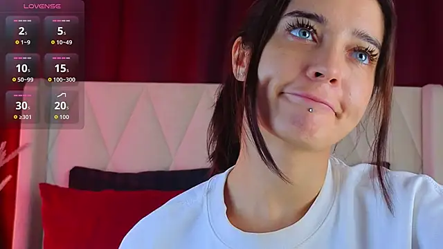 EricaKors online show from 11/11/25, 09:04