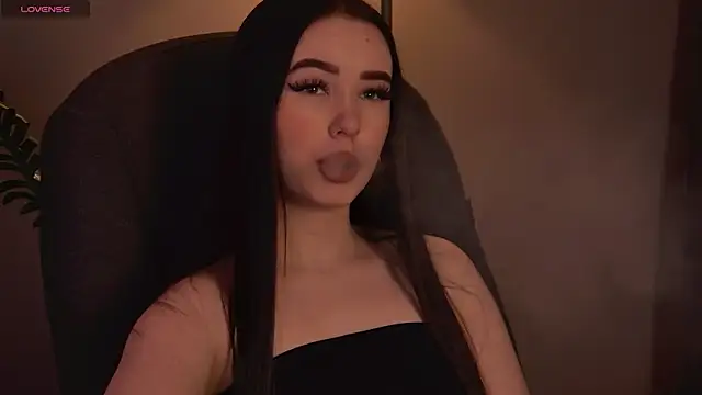 EricaKors online show from 04/08/26, 03:46