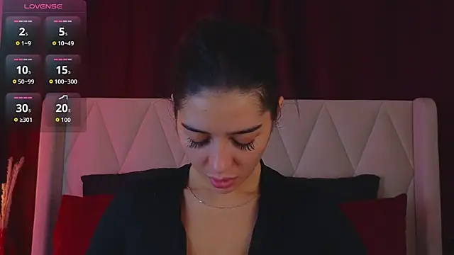 EricaKors online show from 10/28/25, 06:56