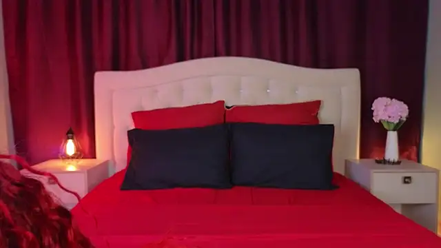 EricaKors online show from 12/04/25, 10:36