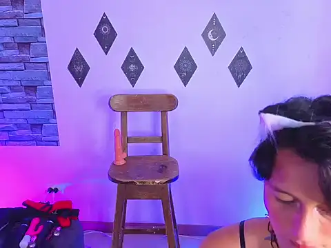 kasandraandsilvii online show from 10/31/25, 02:35