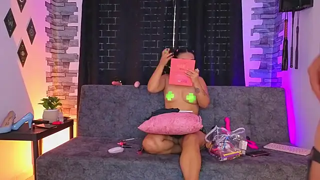 kasandraandsilvii online show from 11/23/25, 02:16