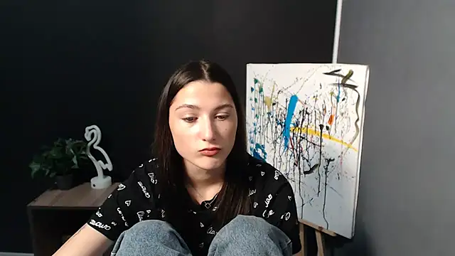 Snapshot of a_alessia chatting on 11/04/25, 01:48 a alessia online show from 11/04/25, 01:48