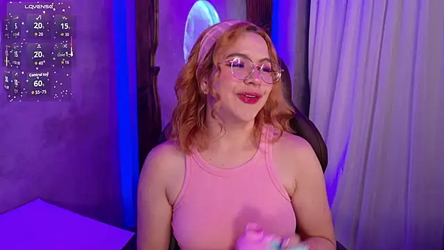 Snapshot of sussiestrawberry chatting on 11/24/25, 10:15 sussiestrawberry online show from 11/24/25, 10:15