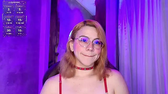 Snapshot of sussiestrawberry chatting on 11/13/25, 10:30 sussiestrawberry online show from 11/13/25, 10:30