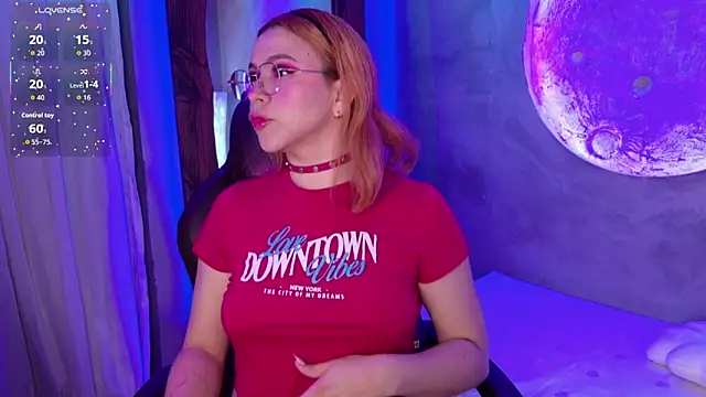 Snapshot of sussiestrawberry chatting on 11/20/25, 10:05 sussiestrawberry online show from 11/20/25, 10:05