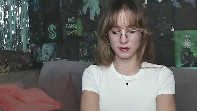 AlishaKellyi online show from 10/30/25, 06:01