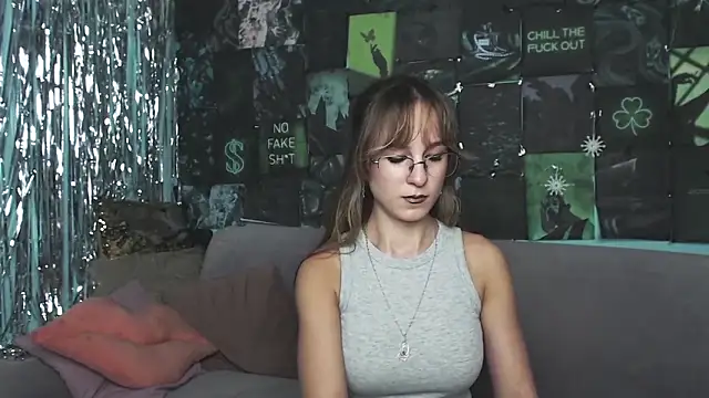 AlishaKellyi online show from 11/02/25, 05:34