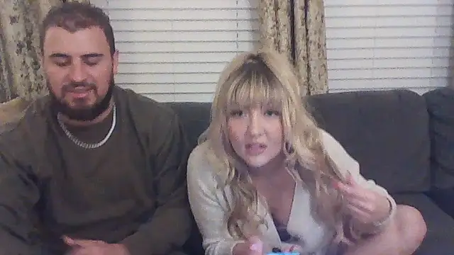 Snapshot of assstrogirl chatting on 12/02/25, 09:33 assstrogirl online show from 12/02/25, 09:33