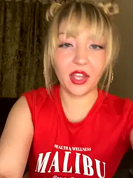 Snapshot of assstrogirl chatting on 11/25/25, 10:04 assstrogirl online show from 11/25/25, 10:04